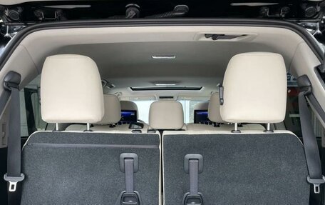 Lexus LX III, 2016 год, 7 999 000 рублей, 34 фотография