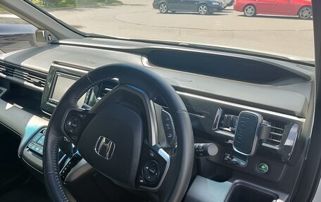 Honda Stepwgn IV, 2021 год, 2 590 000 рублей, 15 фотография