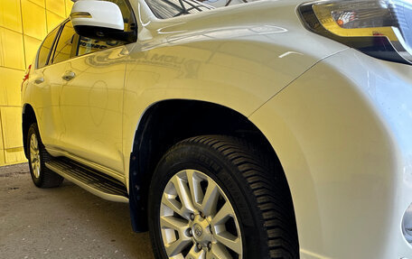 Toyota Land Cruiser Prado 150 рестайлинг 2, 2014 год, 2 650 000 рублей, 9 фотография