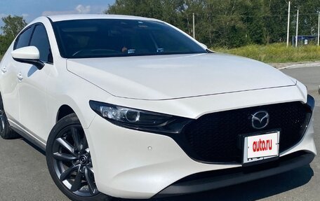 Mazda 3, 2019 год, 1 799 999 рублей, 7 фотография