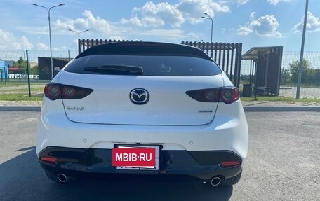 Mazda 3, 2019 год, 1 799 999 рублей, 28 фотография