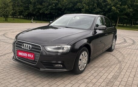 Audi A4, 2013 год, 1 400 000 рублей, 1 фотография