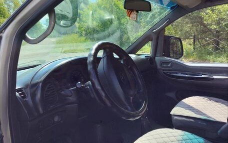 Hyundai H-1 II рестайлинг, 2006 год, 1 000 000 рублей, 8 фотография