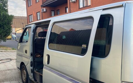 Nissan Caravan IV, 2001 год, 800 000 рублей, 7 фотография