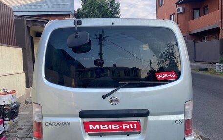Nissan Caravan IV, 2001 год, 800 000 рублей, 2 фотография