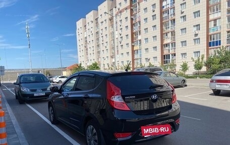 Hyundai Solaris II рестайлинг, 2011 год, 750 000 рублей, 4 фотография