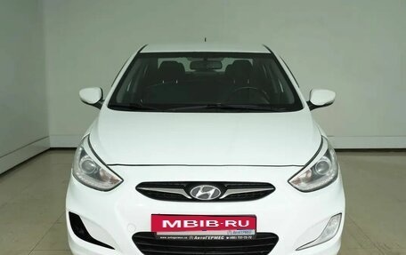 Hyundai Solaris II рестайлинг, 2012 год, 780 000 рублей, 2 фотография