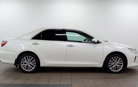 Toyota Camry, 2016 год, 2 380 000 рублей, 5 фотография