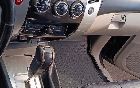 Mitsubishi Pajero Sport II рестайлинг, 2013 год, 1 750 000 рублей, 11 фотография