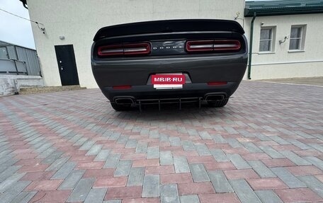 Dodge Challenger III рестайлинг 2, 2020 год, 6 880 000 рублей, 8 фотография