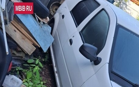 Renault Logan I, 2013 год, 290 000 рублей, 3 фотография