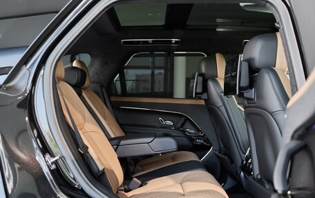Land Rover Range Rover Sport, 2025 год, 18 900 000 рублей, 12 фотография