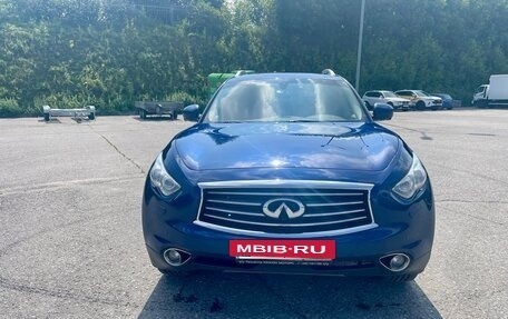 Infiniti QX70, 2014 год, 2 200 000 рублей, 2 фотография