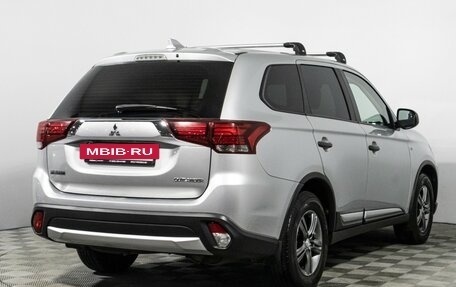 Mitsubishi Outlander III рестайлинг 3, 2017 год, 1 549 898 рублей, 5 фотография