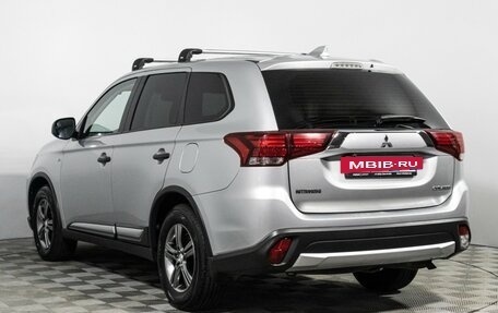 Mitsubishi Outlander III рестайлинг 3, 2017 год, 1 549 898 рублей, 7 фотография