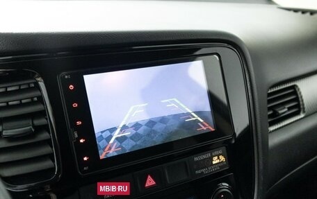 Mitsubishi Outlander III рестайлинг 3, 2017 год, 1 549 898 рублей, 16 фотография