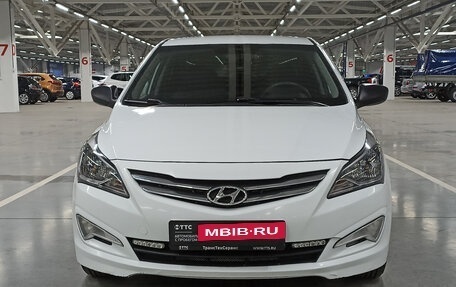 Hyundai Solaris II рестайлинг, 2015 год, 925 950 рублей, 2 фотография