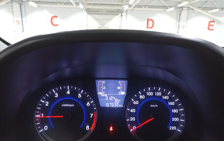 Hyundai Solaris II рестайлинг, 2015 год, 925 950 рублей, 16 фотография