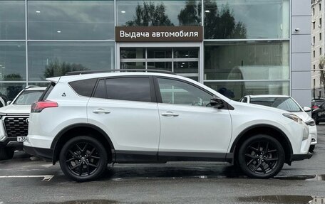 Toyota RAV4, 2019 год, 2 690 000 рублей, 6 фотография