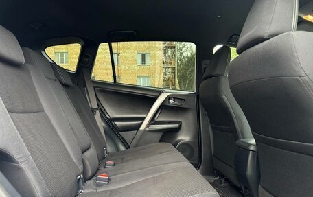 Toyota RAV4, 2019 год, 2 690 000 рублей, 21 фотография