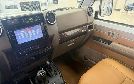 Toyota Land Cruiser 70, 2022 год, 8 500 000 рублей, 7 фотография