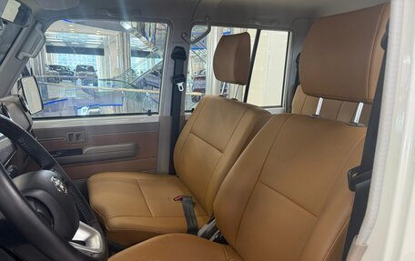 Toyota Land Cruiser 70, 2022 год, 8 500 000 рублей, 9 фотография