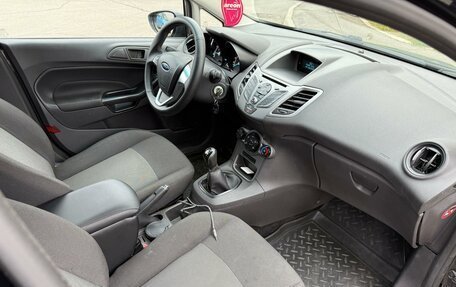Ford Fiesta, 2016 год, 650 000 рублей, 10 фотография