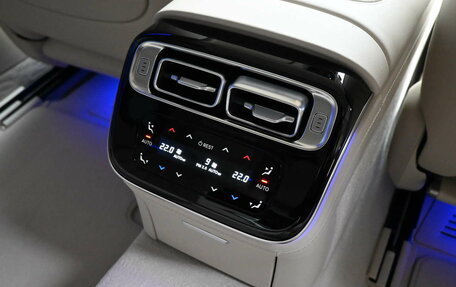 Mercedes-Benz S-Класс, 2024 год, 35 990 000 рублей, 25 фотография