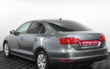 Volkswagen Jetta VI, 2011 год, 790 000 рублей, 8 фотография