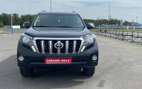 Toyota Land Cruiser Prado 150 рестайлинг 2, 2017 год, 4 600 000 рублей, 1 фотография
