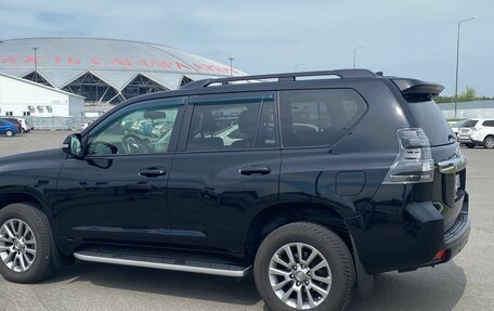 Toyota Land Cruiser Prado 150 рестайлинг 2, 2017 год, 4 600 000 рублей, 3 фотография
