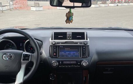 Toyota Land Cruiser Prado 150 рестайлинг 2, 2017 год, 4 600 000 рублей, 12 фотография