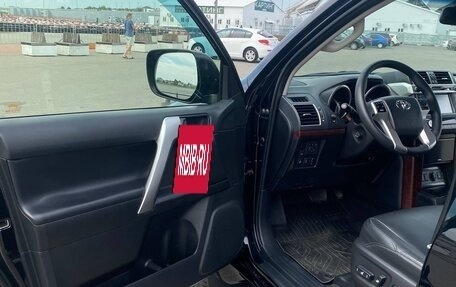 Toyota Land Cruiser Prado 150 рестайлинг 2, 2017 год, 4 600 000 рублей, 16 фотография