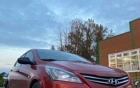 Hyundai Solaris II рестайлинг, 2015 год, 950 000 рублей, 2 фотография