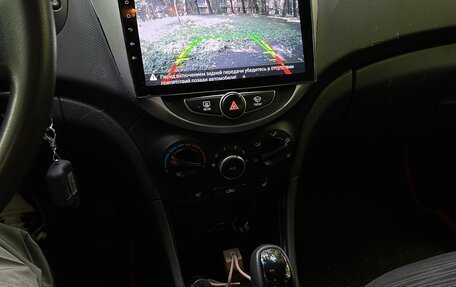 Hyundai Solaris II рестайлинг, 2015 год, 950 000 рублей, 9 фотография
