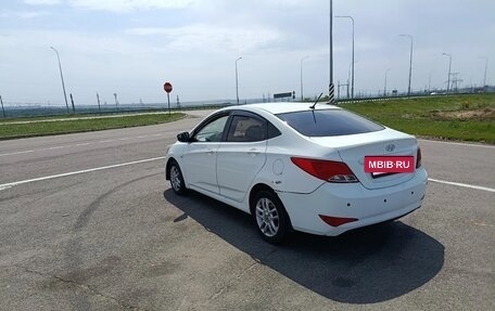 Hyundai Solaris II рестайлинг, 2015 год, 420 000 рублей, 4 фотография