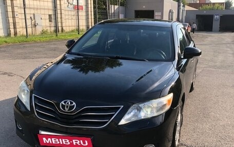 Toyota Camry, 2011 год, 1 350 000 рублей, 6 фотография