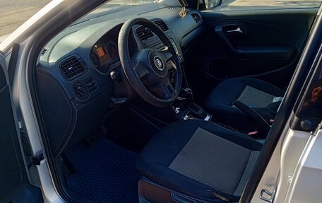Volkswagen Polo VI (EU Market), 2011 год, 800 000 рублей, 9 фотография