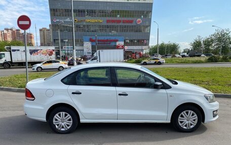 Volkswagen Polo VI (EU Market), 2017 год, 690 000 рублей, 4 фотография