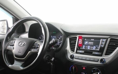 Hyundai Solaris II рестайлинг, 2019 год, 1 550 000 рублей, 11 фотография
