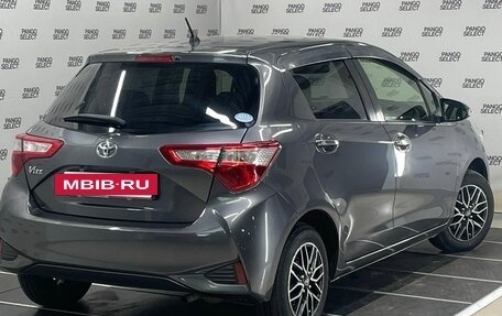 Toyota Vitz, 2019 год, 995 000 рублей, 3 фотография