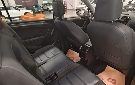 Volkswagen Tiguan II, 2021 год, 2 397 972 рублей, 6 фотография