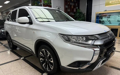 Mitsubishi Outlander III рестайлинг 3, 2021 год, 1 715 000 рублей, 1 фотография