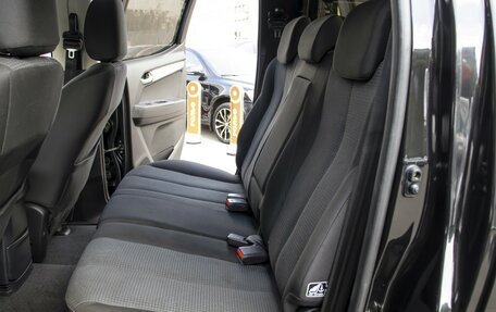 Isuzu D-Max II, 2018 год, 2 495 000 рублей, 9 фотография