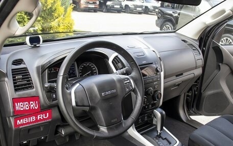 Isuzu D-Max II, 2018 год, 2 495 000 рублей, 20 фотография