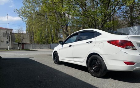 Hyundai Solaris II рестайлинг, 2013 год, 710 000 рублей, 5 фотография