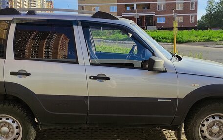 Chevrolet Niva I рестайлинг, 2014 год, 595 000 рублей, 2 фотография