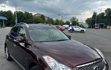 Infiniti QX50 I рестайлинг, 2017 год, 2 300 000 рублей, 3 фотография