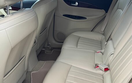 Infiniti QX50 I рестайлинг, 2017 год, 2 300 000 рублей, 12 фотография