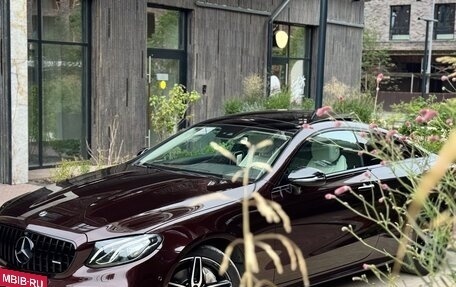 Mercedes-Benz E-Класс, 2018 год, 4 250 000 рублей, 1 фотография
